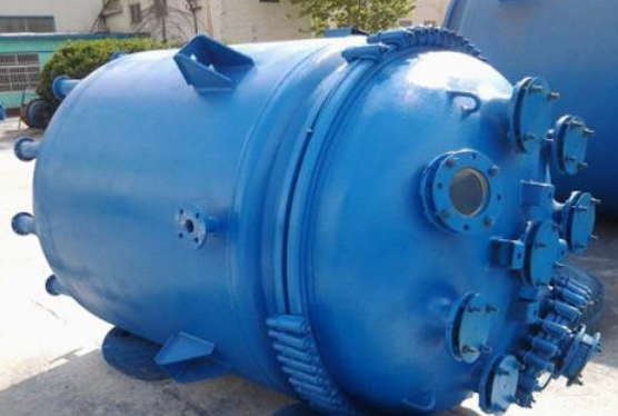 搪瓷反應罐刷漆除銹前的工作(圖1) 搪瓷反應罐